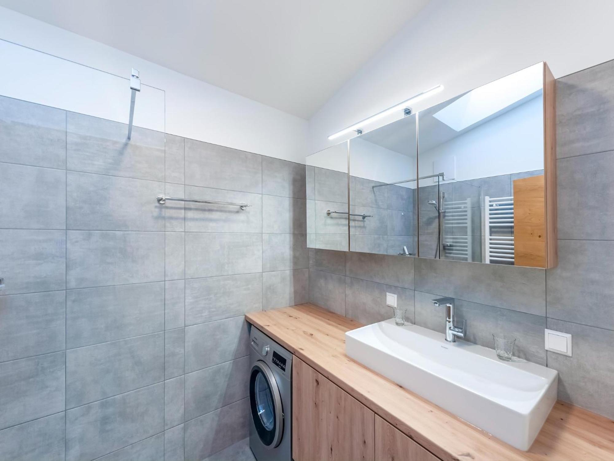 Apartment In Groebming Near Skiing And Hiking Area 그뢰브밍 외부 사진
